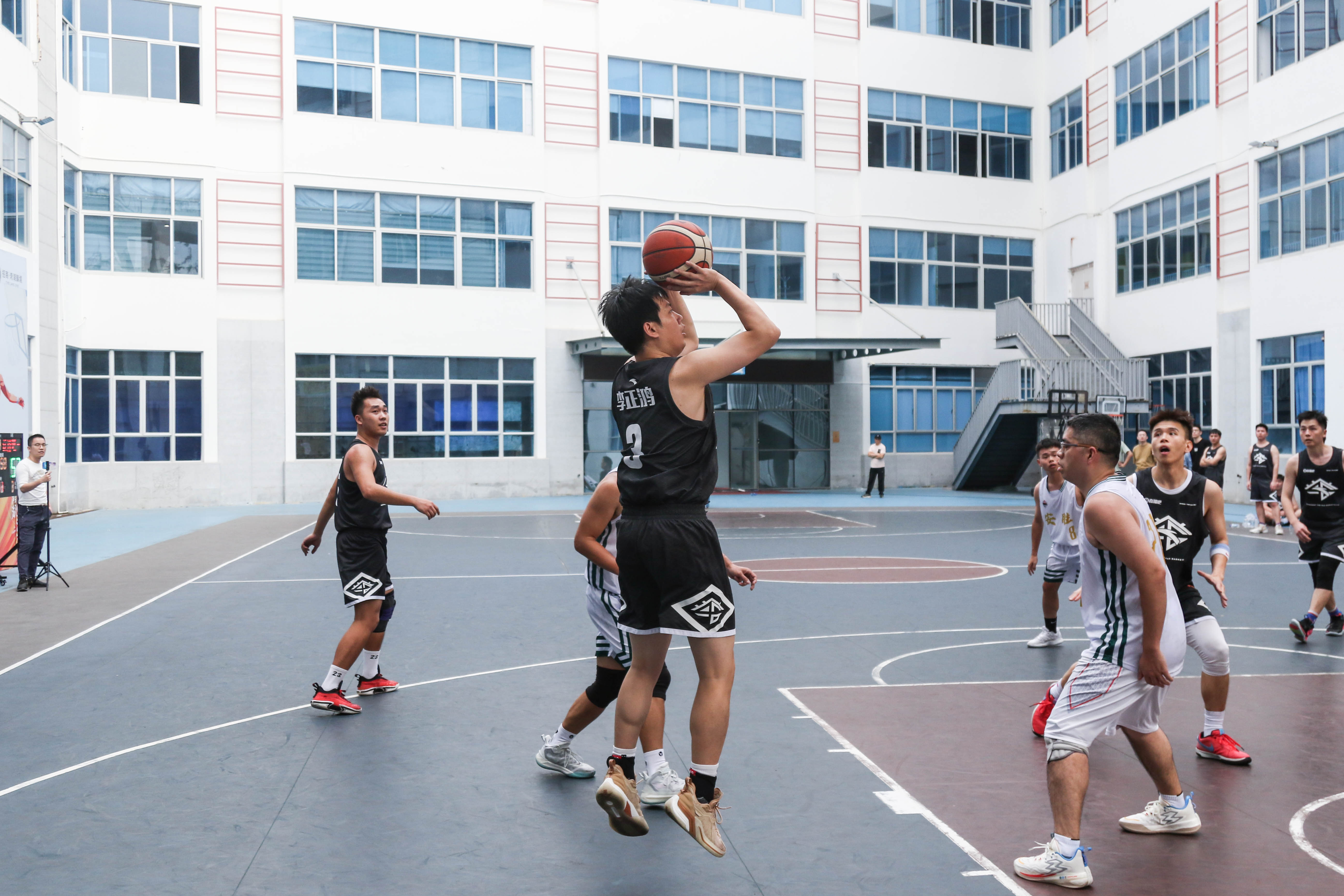 篮球直播吧免费观看_(篮球直播在线观看cctv5+)  第2张