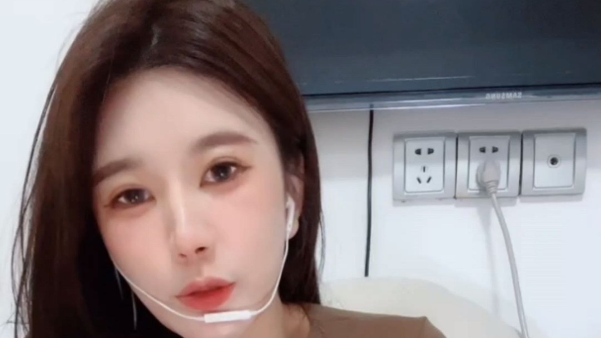 易直播app苹果客户端_(易直播苹果怎么下载不了了)  第2张