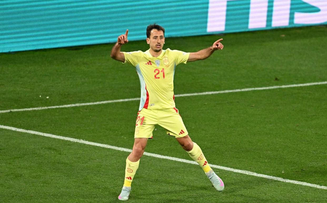 西甲埃尔切1-1皇家社会奥亚萨瓦尔绝平的简单介绍  第1张