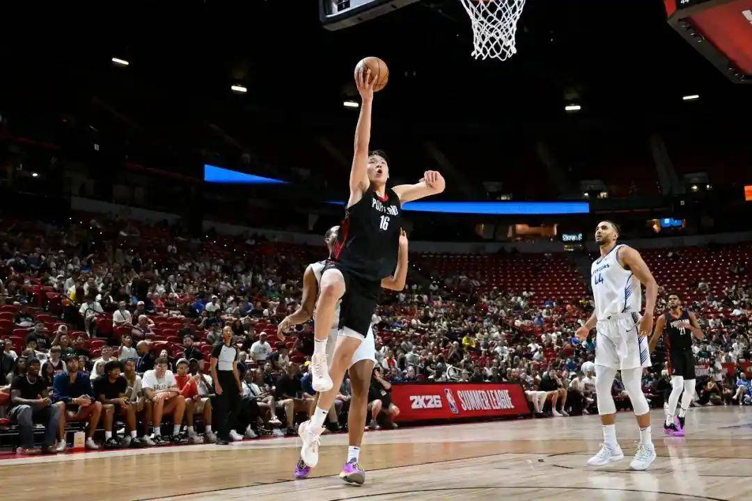 包含杨瀚森G联赛得分创新高拿到21分9篮板3助攻和3封盖的词条  第2张