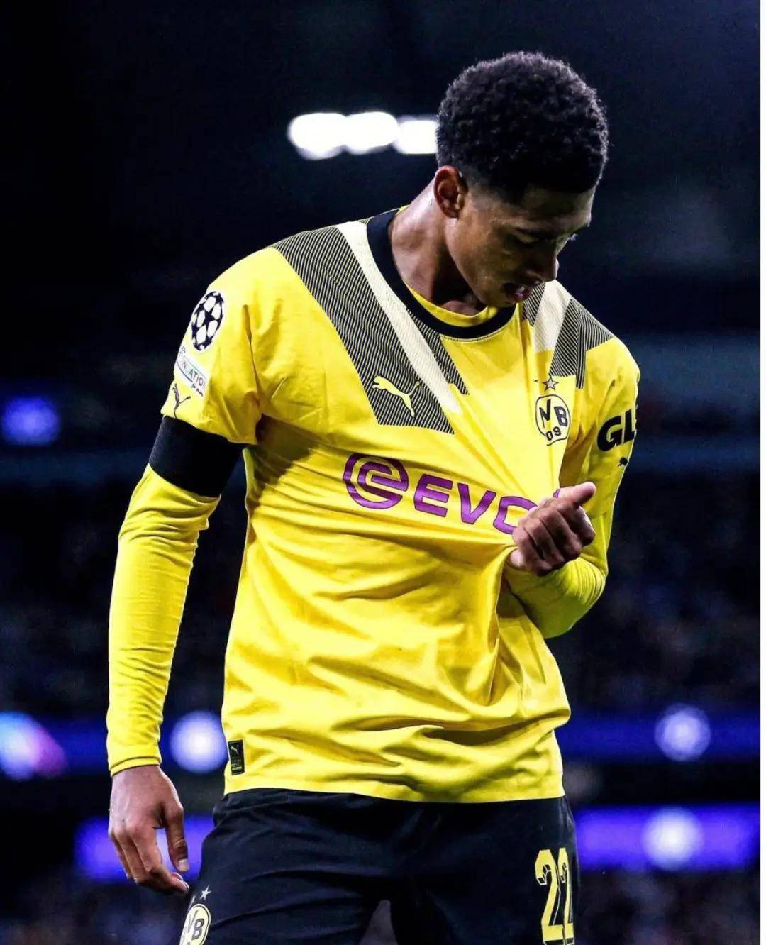 贝林厄姆兄弟前往西班牙度假好友一同前往的简单介绍  第2张