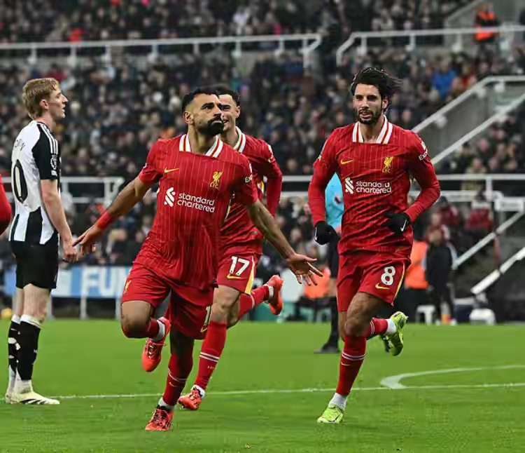 包含英联杯曼联爆冷不敌英乙球队被淘汰红魔点球大战输球耻辱出局的词条  第1张