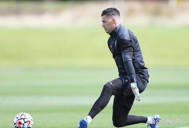 热刺将麦卡蒂作为引援目标应对麦迪逊缺席的简单介绍  第2张