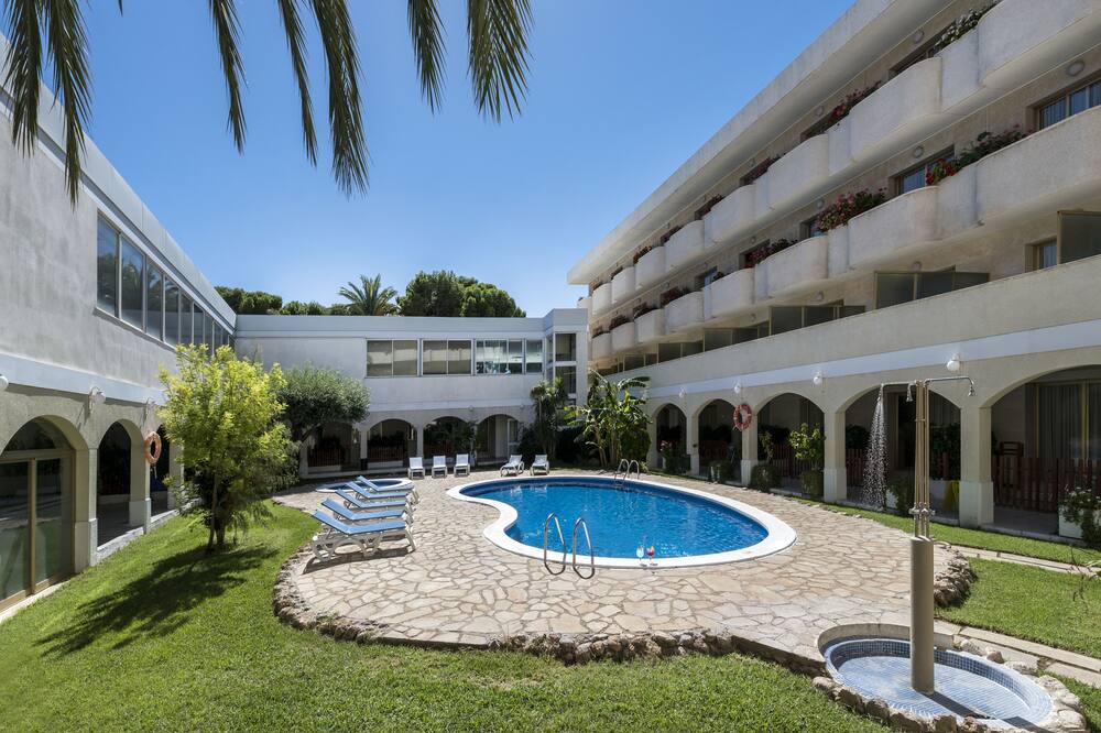 西协丙5组：奥斯皮塔莱特VSUE维克的简单介绍  第2张