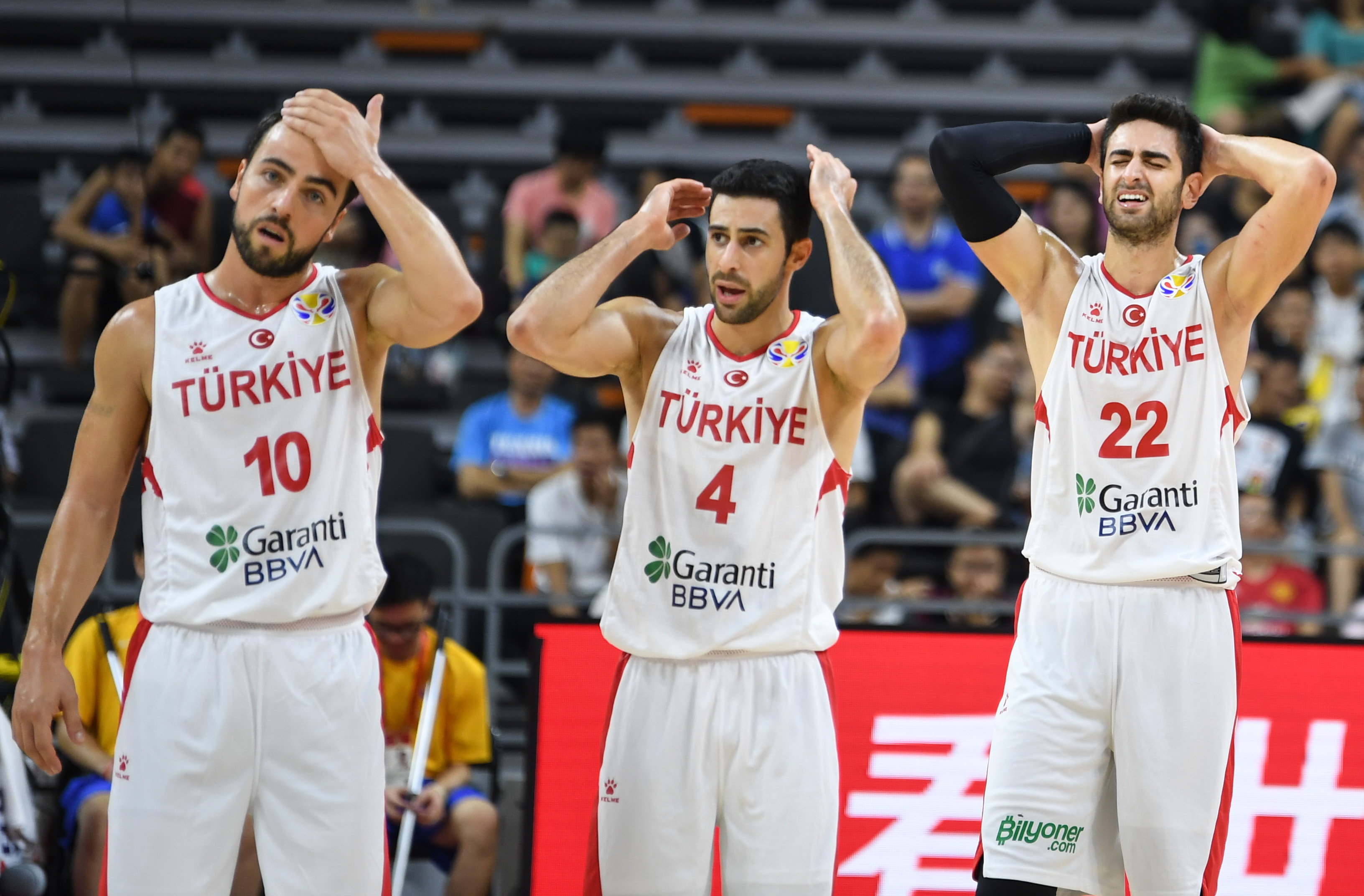 包含土篮超:土耳其电信VS切克梅杰的词条