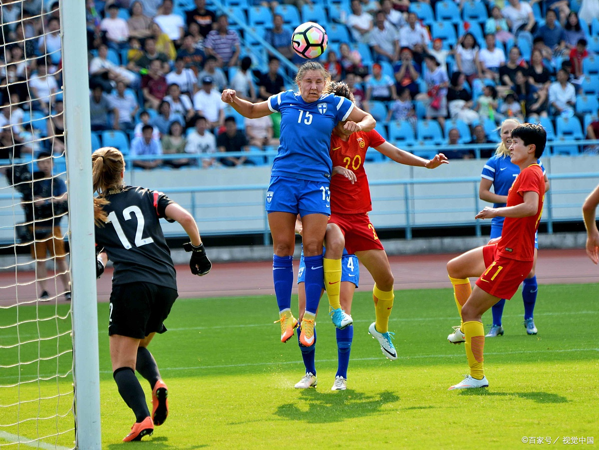 西丙女：萨拉戈萨女足VS巴达洛纳女足二队的简单介绍  第2张