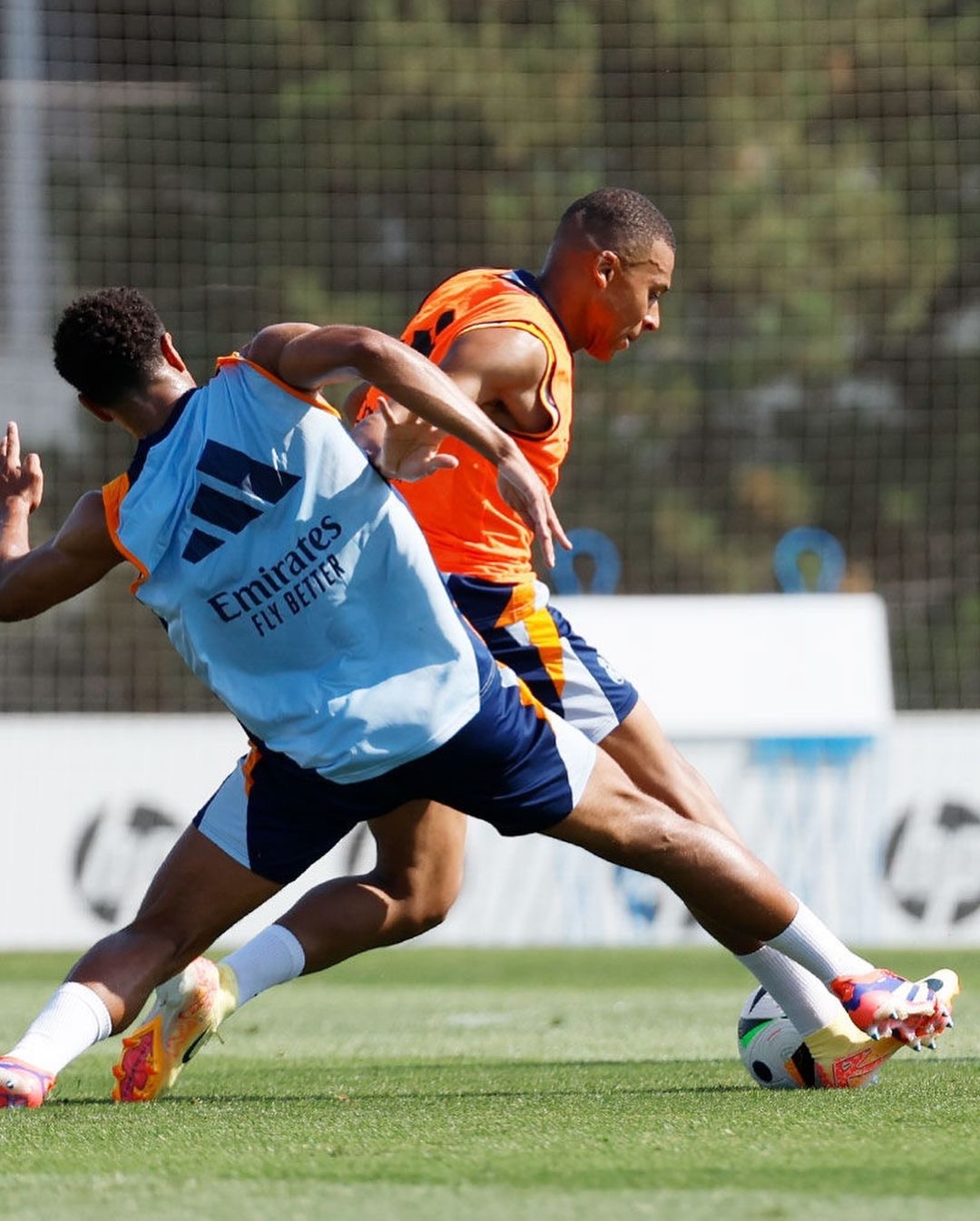 姆巴佩晒回归皇马训练照因肠胃炎缺席了前两场比赛的简单介绍 第2张 姆巴佩晒回归皇马训练照因肠胃炎缺席了前两场比赛的简单介绍 第2张