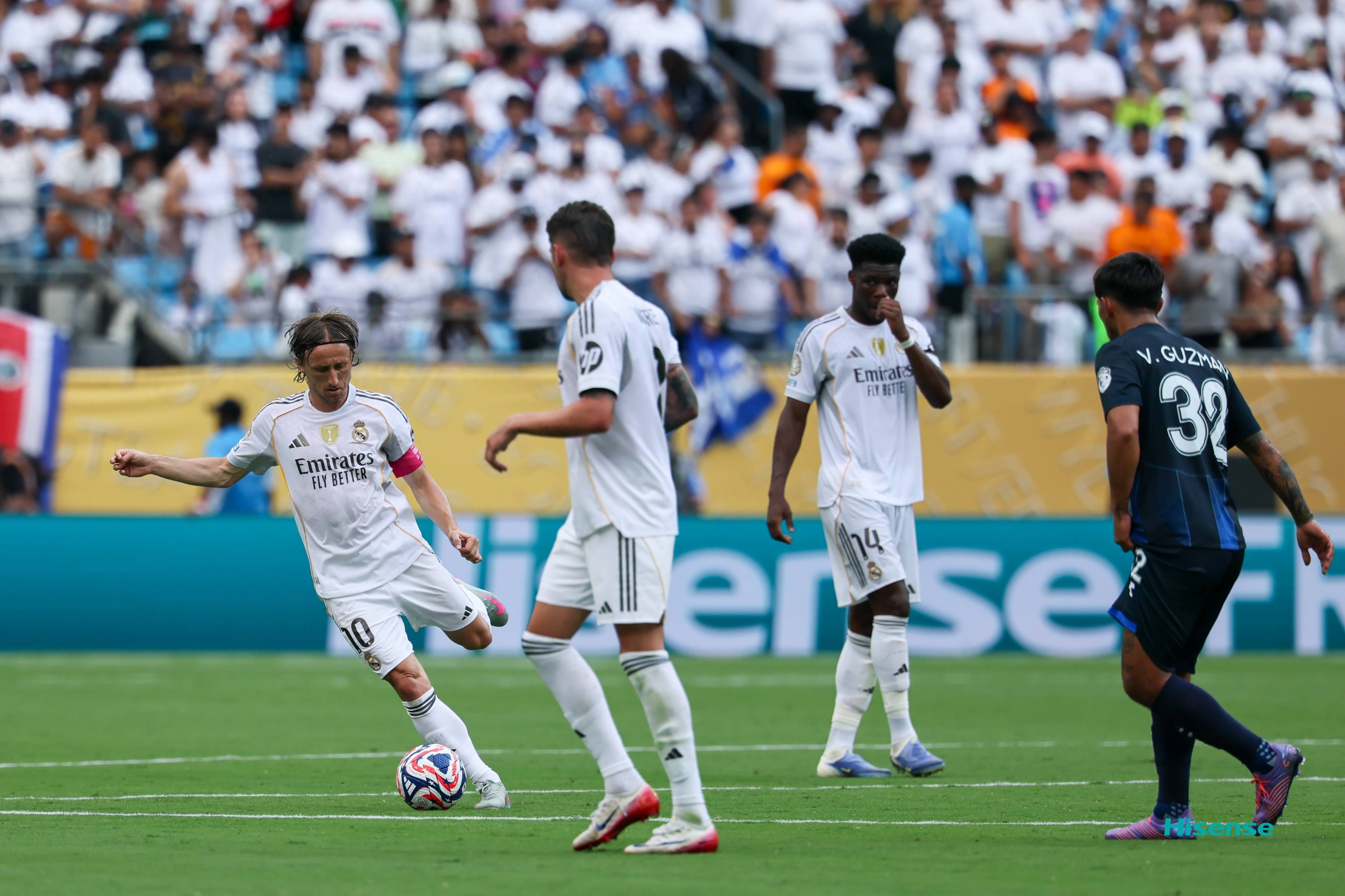 包含世体:阿隆索与球员一同训练皇马备战世俱杯的词条 第2张 包含世体:阿隆索与球员一同训练皇马备战世俱杯的词条 第2张