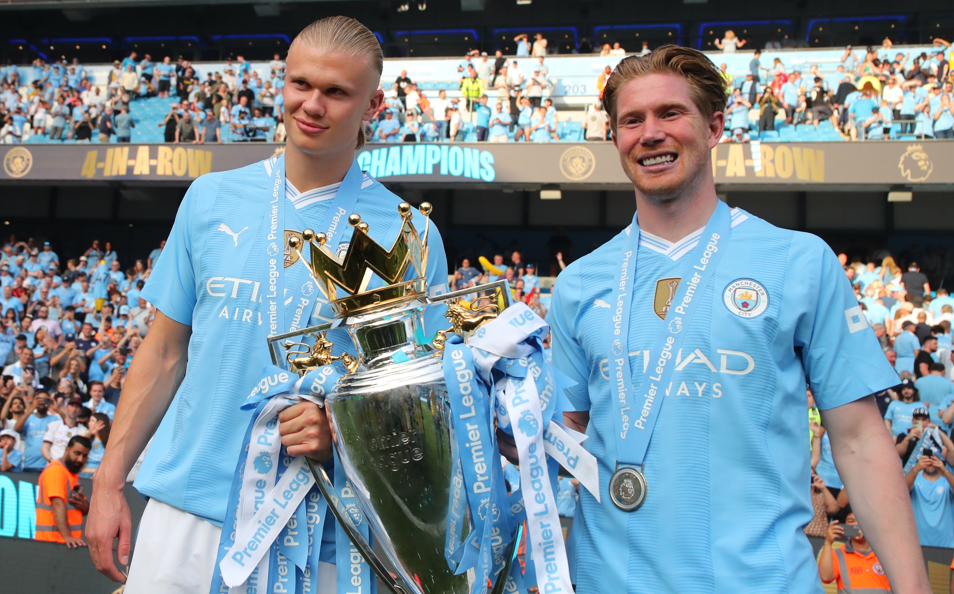 包含阿森纳希望出售多名边缘球员津琴科等球员在列的词条  第1张