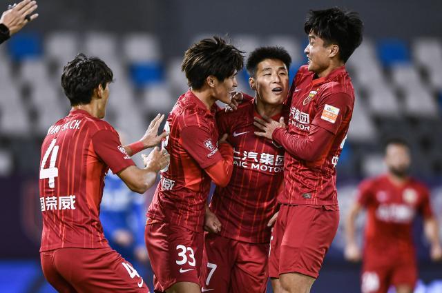 中超上海海港VS河南队前瞻上海海港要冲击联赛榜首的简单介绍