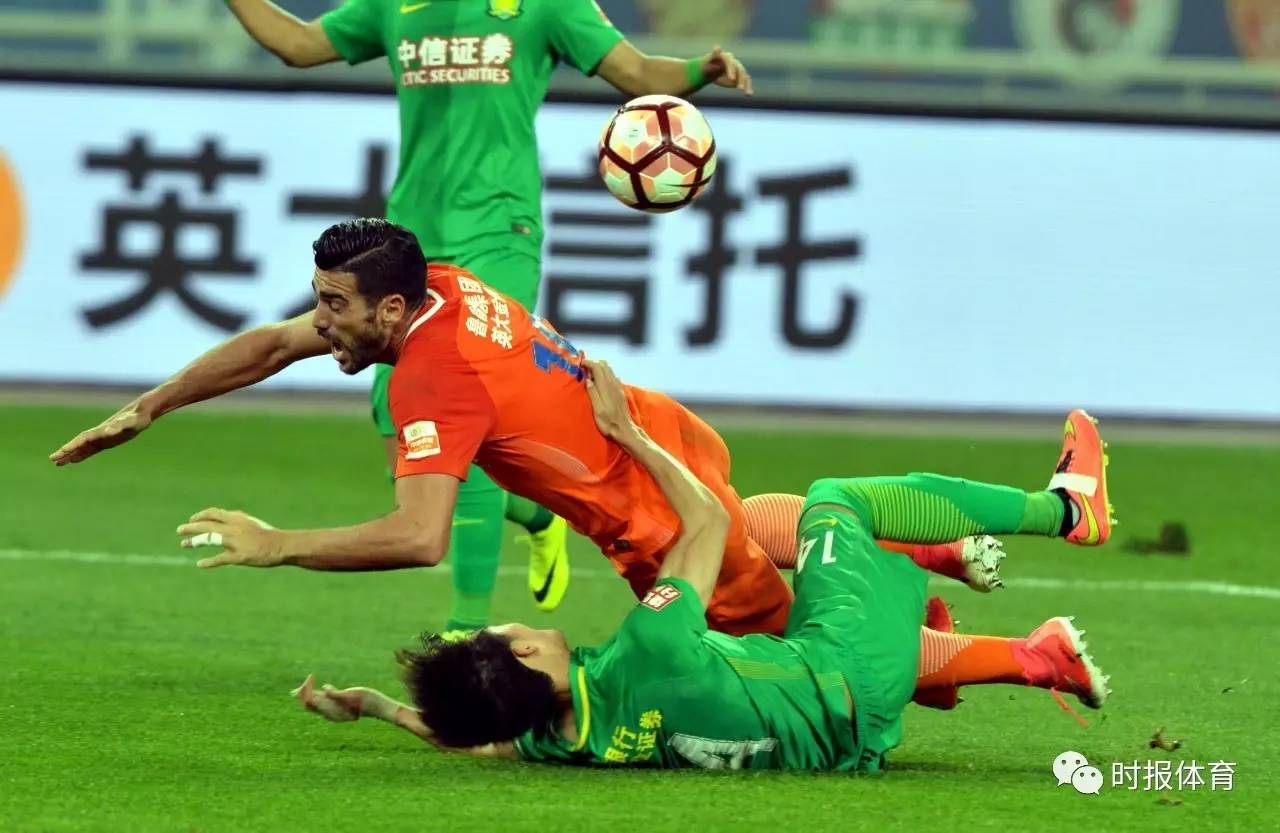 郑铮累计4黄无缘中超京鲁大战下一轮停赛的简单介绍  第2张