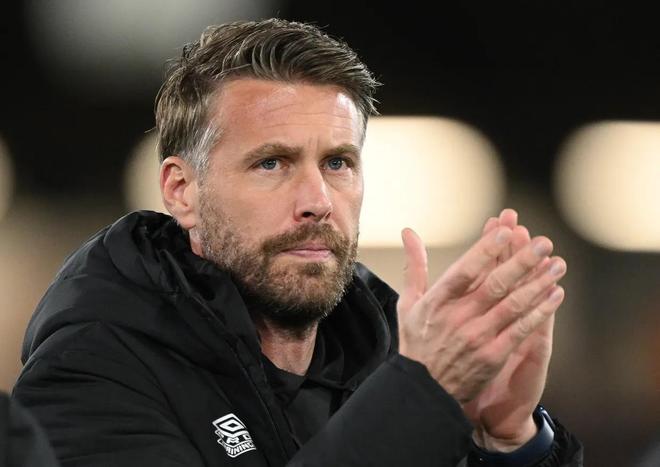 狼队官宣爱德华兹担任球队主帅球队保级压力很大的简单介绍  第1张