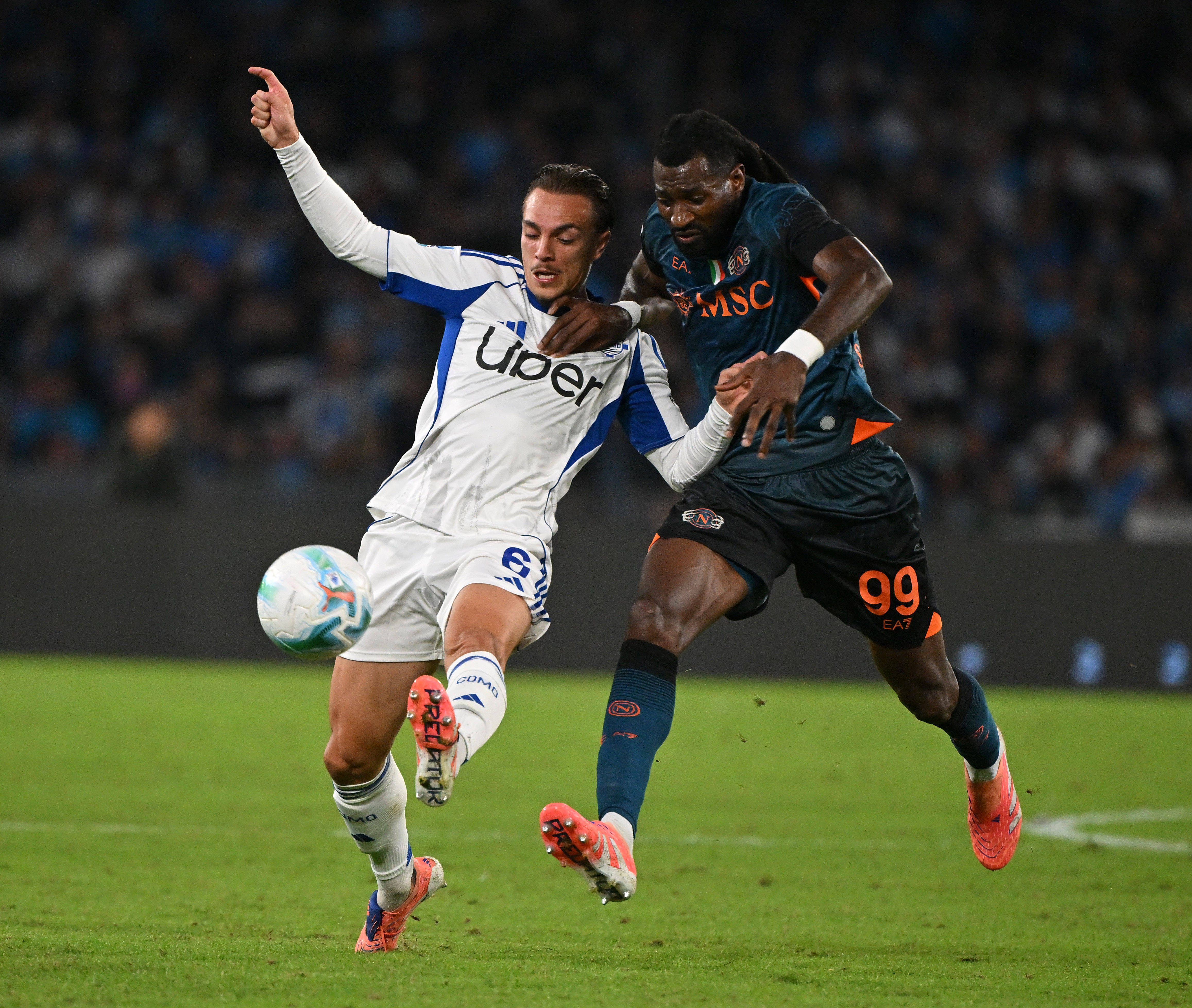 意甲那不勒斯3-1国际米兰德布劳内点射麦克托米奈、安古伊萨破门的简单介绍  第1张