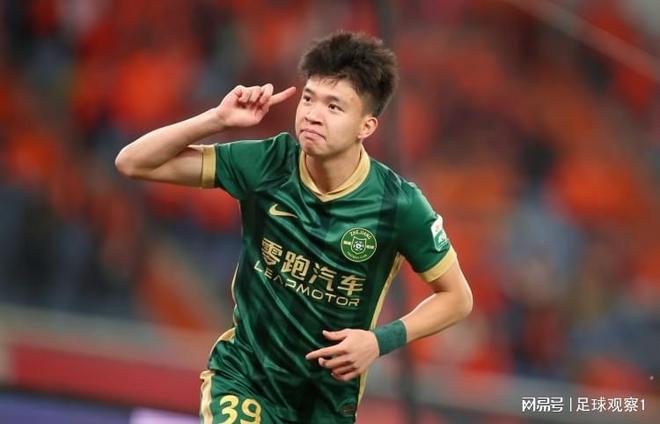 国足公布新一期名单武球王时隔多月再次回归，王钰栋、杨明洋入选的简单介绍