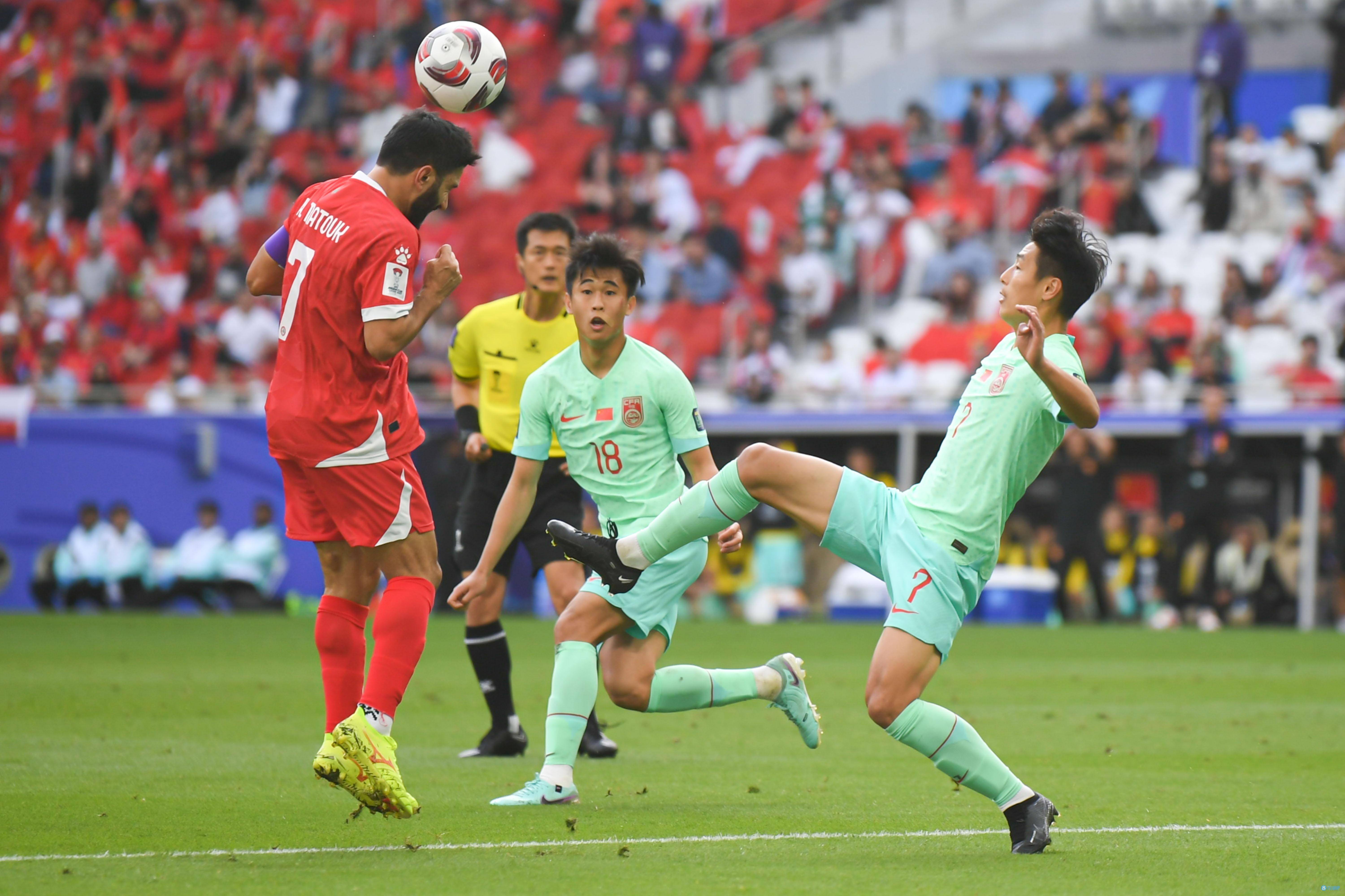 国足上海集训武磊有点跟不上膝盖伤势出现反复的简单介绍