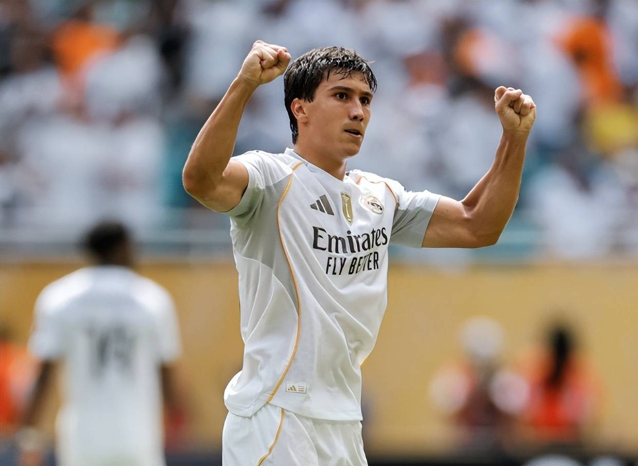 罗德里戈专注于皇马枪手在等待球员决定的简单介绍 第2张 罗德里戈专注于皇马枪手在等待球员决定的简单介绍 第2张