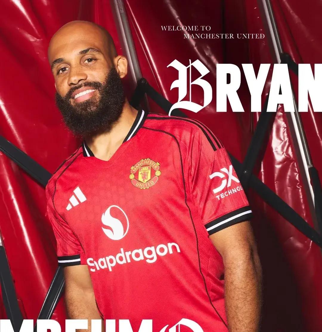 关于姆贝乌莫当选英超第9轮最佳球员球员本轮打进2球助曼联取胜的信息