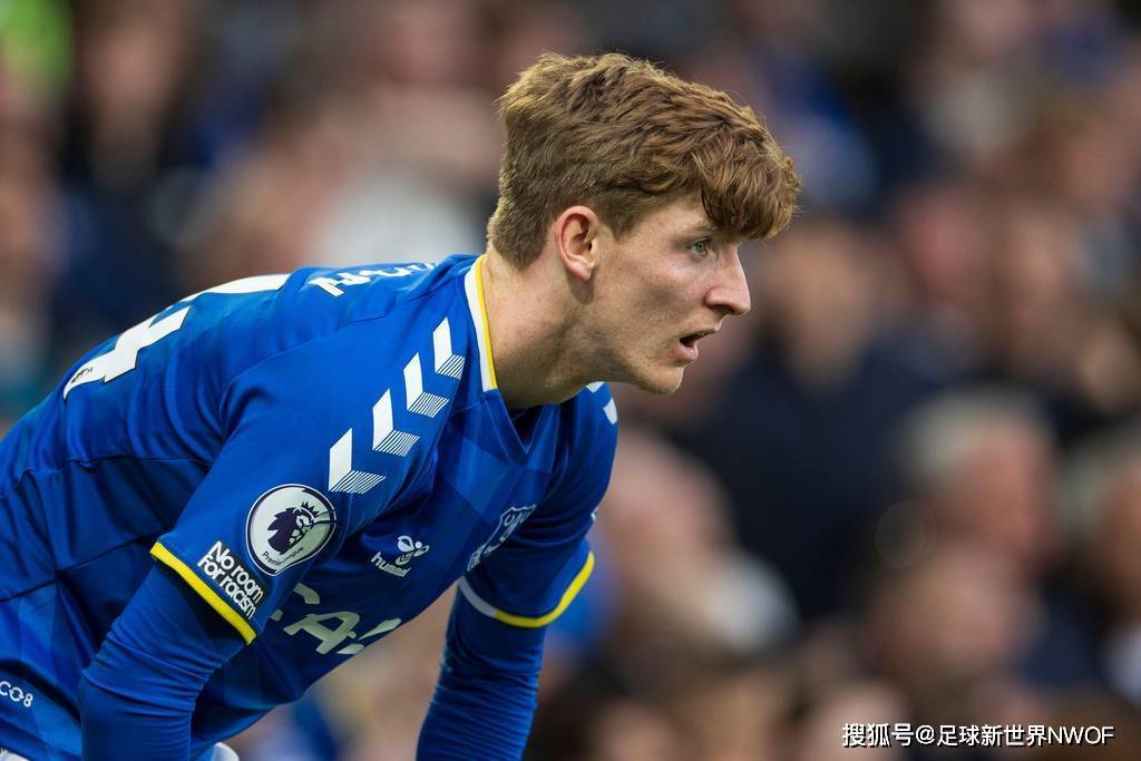 曝弗赖堡中场勒尔加盟埃弗顿球员接受体检的简单介绍  第1张