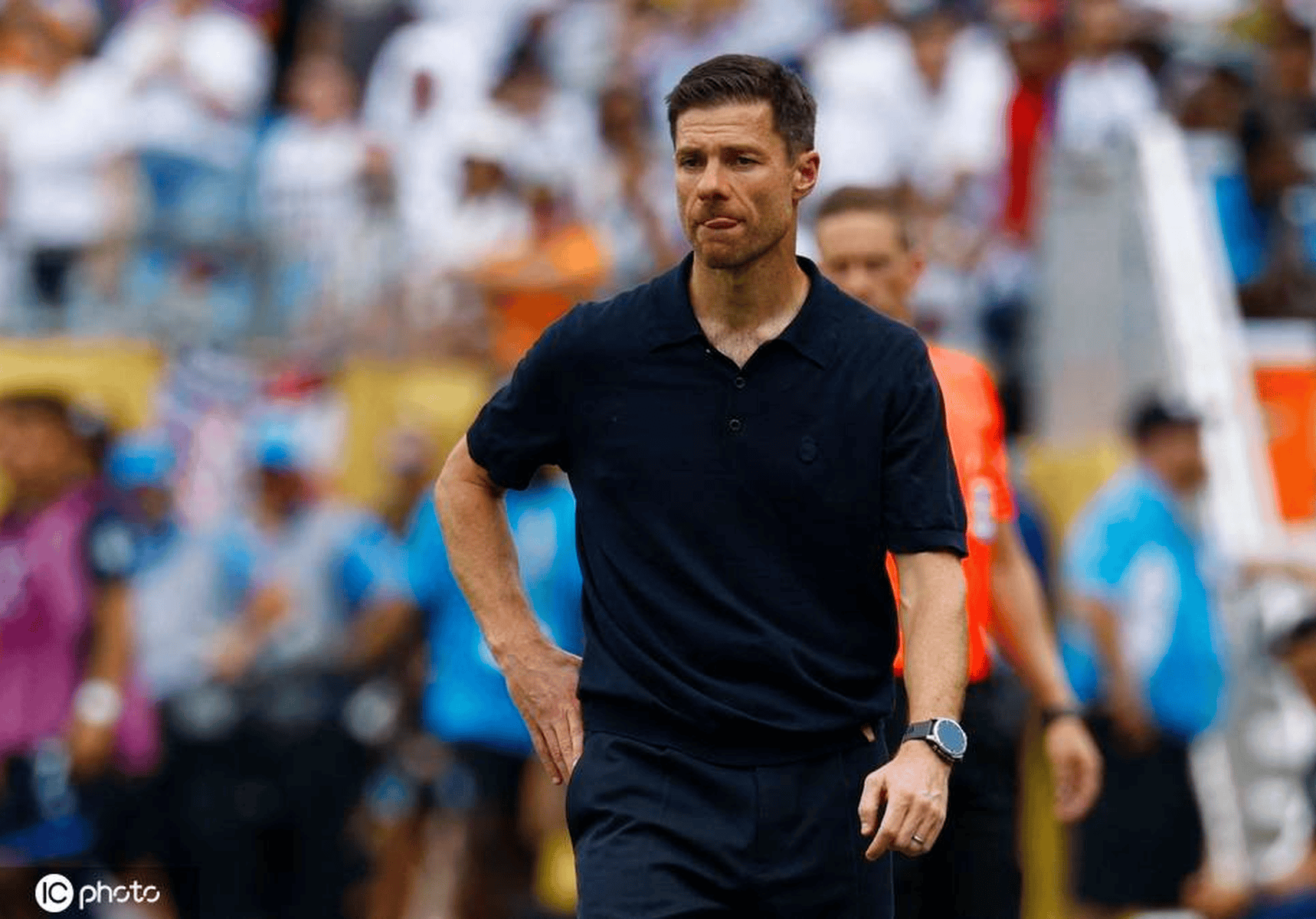 曝皇马高层仍完全信任阿隆索皇马高层力挺主帅阿隆索的简单介绍