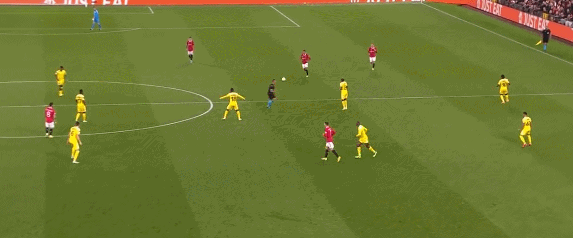 包含奥尔莫与莱万伤愈复出对阵埃尔切两人先后替补登场的词条