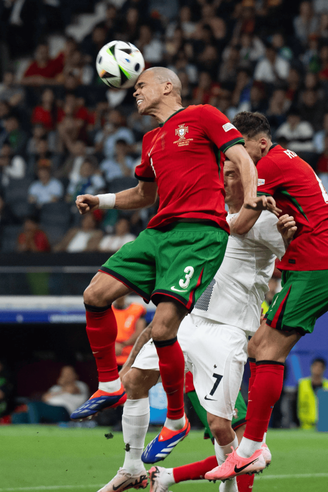 美职足纽约红牛vs亚特兰大联赛事预测纽约红牛依赖主场抢分的简单介绍