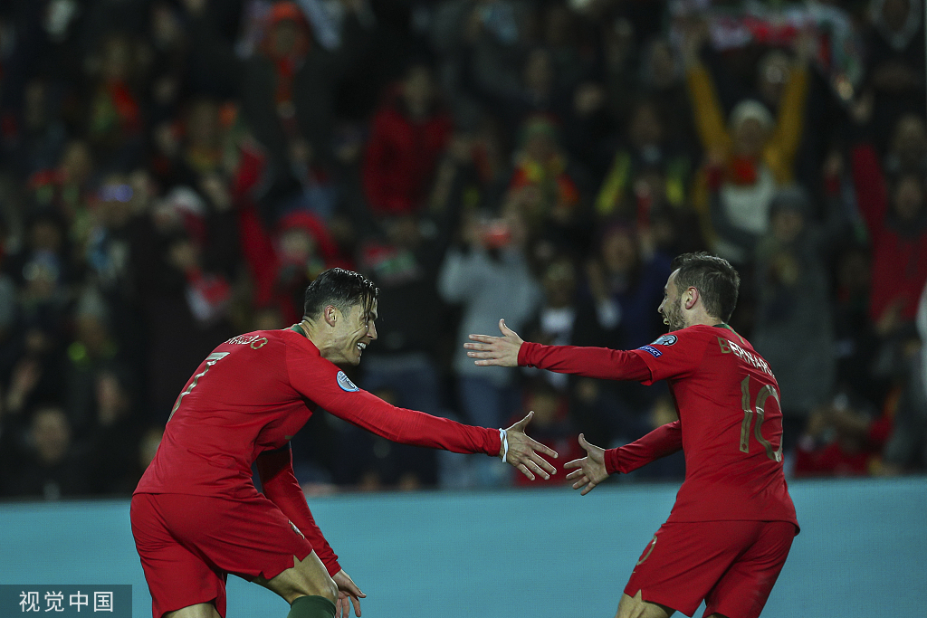 包含欧国联维尔茨与B席发生冲突场面一度十分紧张的词条  第2张