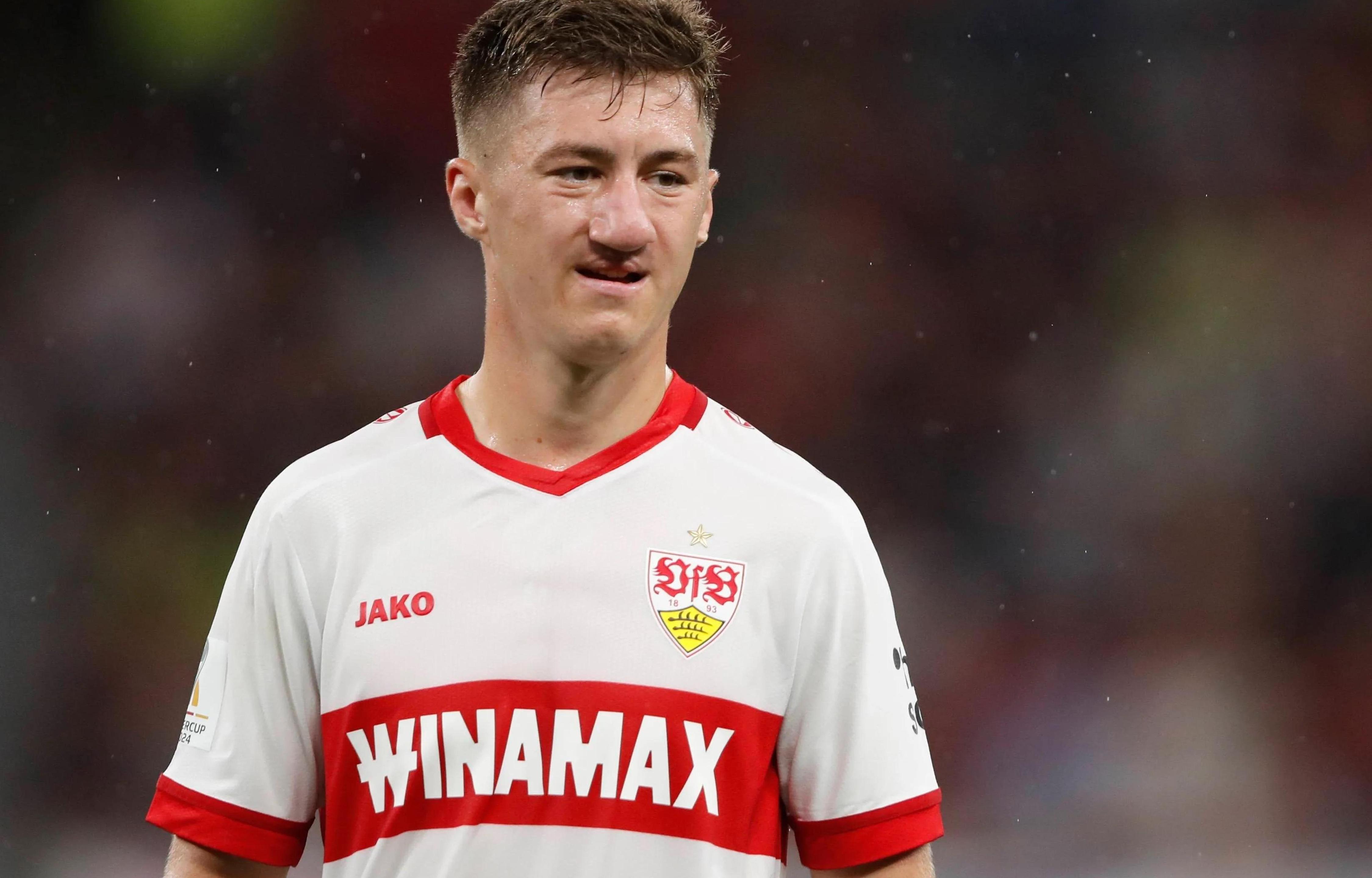 曼联重燃对巴莱巴兴趣球队计划补强中场的简单介绍