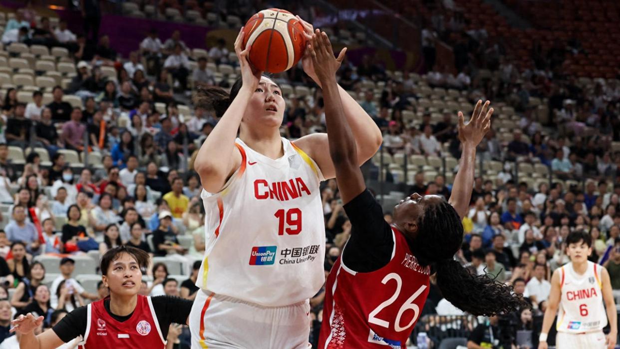 包含张子宇国家队首秀多少分？12分钟豪取18分7板的词条