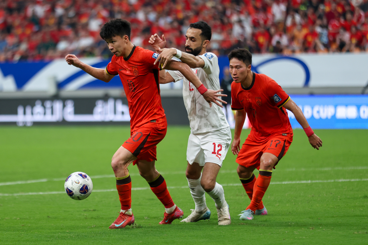 包含东亚杯国足1-0香港国足东亚杯首胜的词条