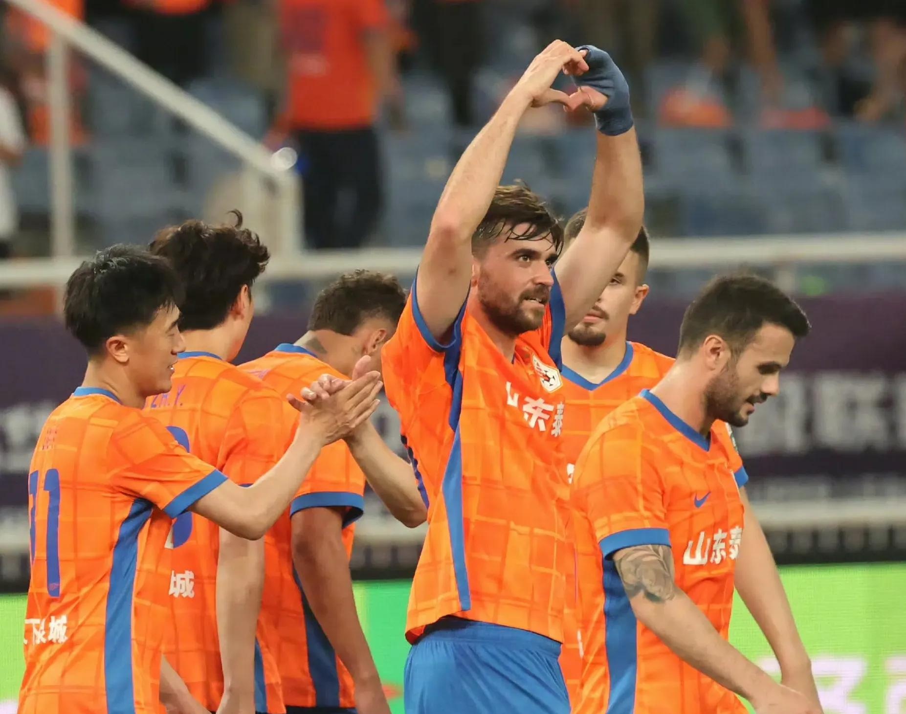 包含鲁媒展望京鲁大战：国安排兵布阵存在悬念泰山队阵型打法相对稳定的词条